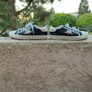 **Last chance SALE** Vintage Havana Sneakers
